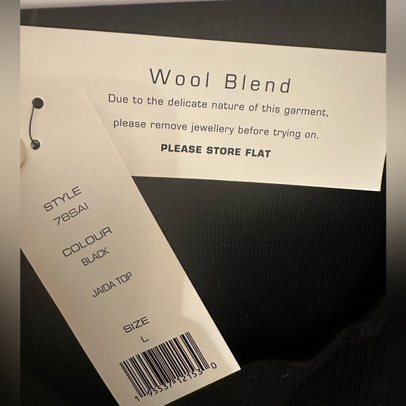 French Connection- Jaida Square Neck Puffed Sleeved - Picture 3 of 5